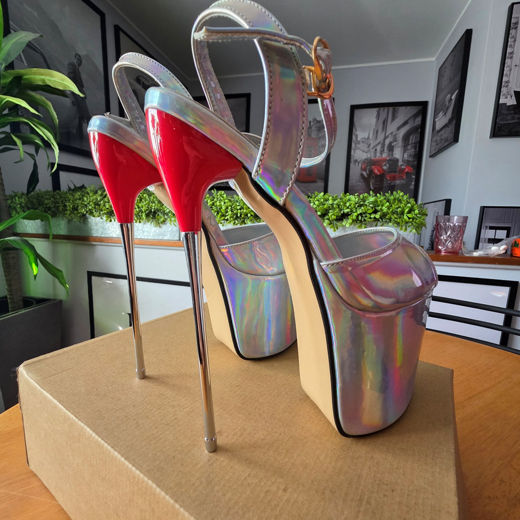 SHOES OF HOLLYWOOD SILVER HOLLOGRAM STRAPPY 8 INCH STAINLESS STEEL HIGH HEEL STILETTO PLATFORM  SHOES 8 USA